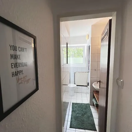 Appartement Mit Balkon Am Rhein