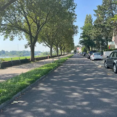 公寓 Mit Balkon Am Rhein