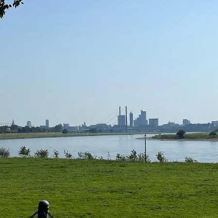 Mit Balkon Am Rhein 公寓